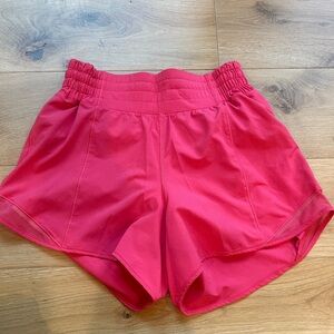 Lululemon Hotty Hot Shorts 4”
